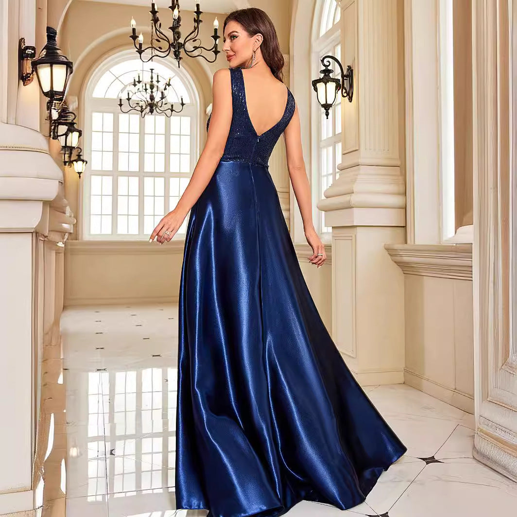 Robe Fendue Satinée à Paillettes – Dos Nu Glamour